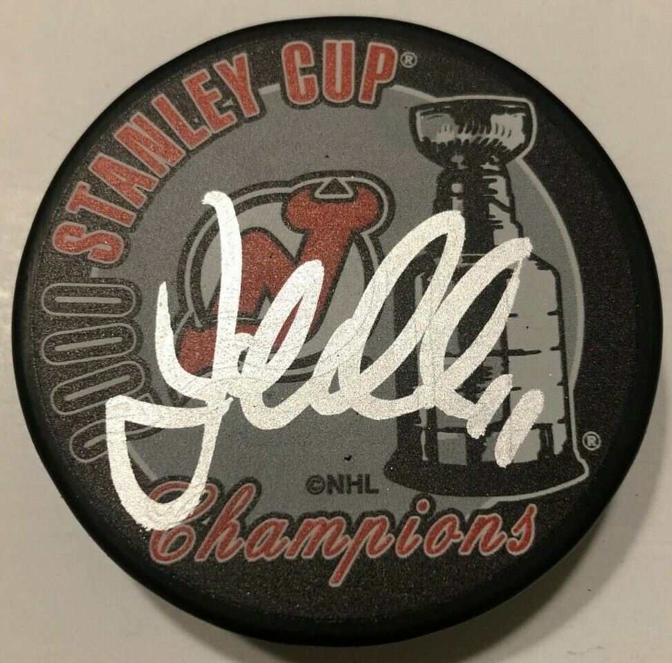 JOHN MADDEN SIGNED NEW JERSEY DEVILS 2000 STANLEY CUP HOCKEY PUCK W/ CASE COA