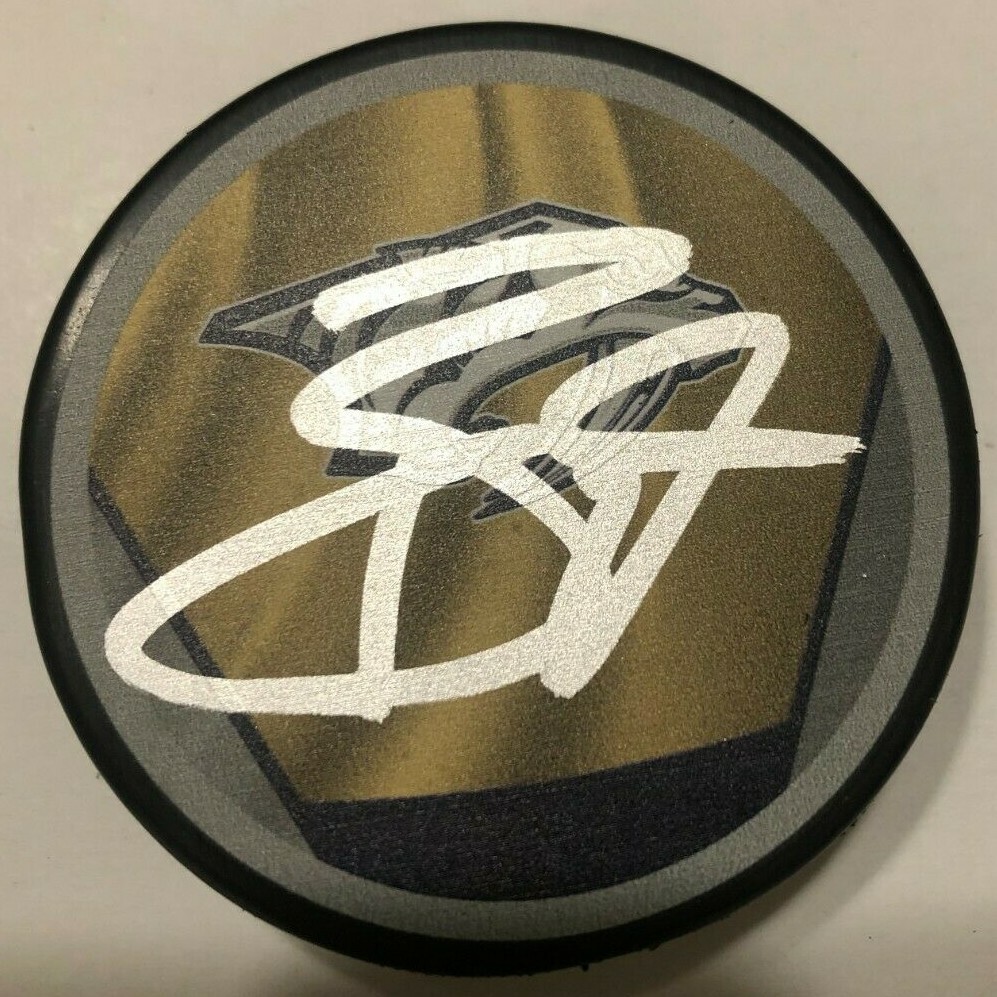BOB BOUGHNER SIGNED NASHVILLE PREDATORS HOCKEY PUCK W/ CASE COA