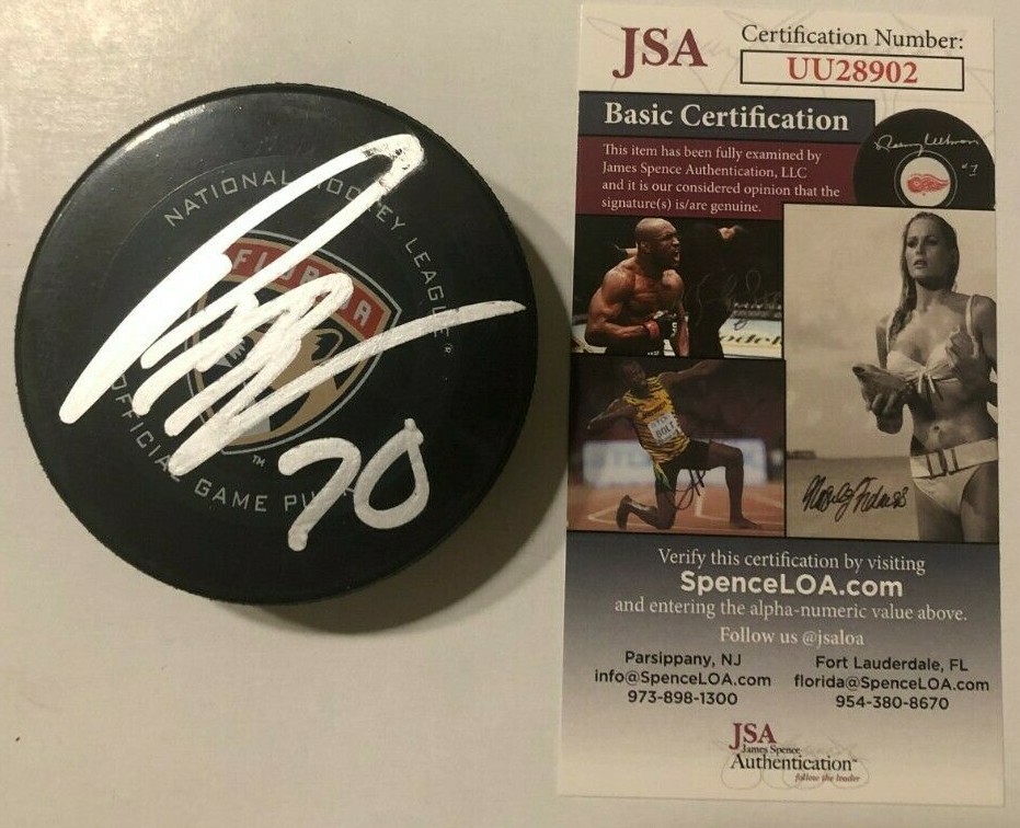 PATRIC HORNQVIST SIGNED FLORIDA PANTHERS OFFICIAL GAME PUCK W/ CASE JSA COA
