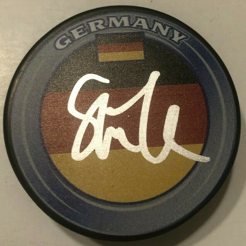 TIM STUTZLE SIGNED GERMANY HOCKEY PUCK W/ CASE OTTAWA SENATORS DEUTSCHLAND COA