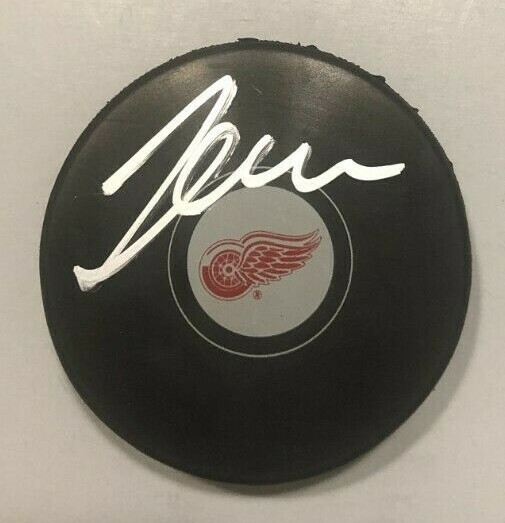 FILIP ZADINA SIGNED DETROIT RED WINGS HOCKEY PUCK W/ CASE COA
