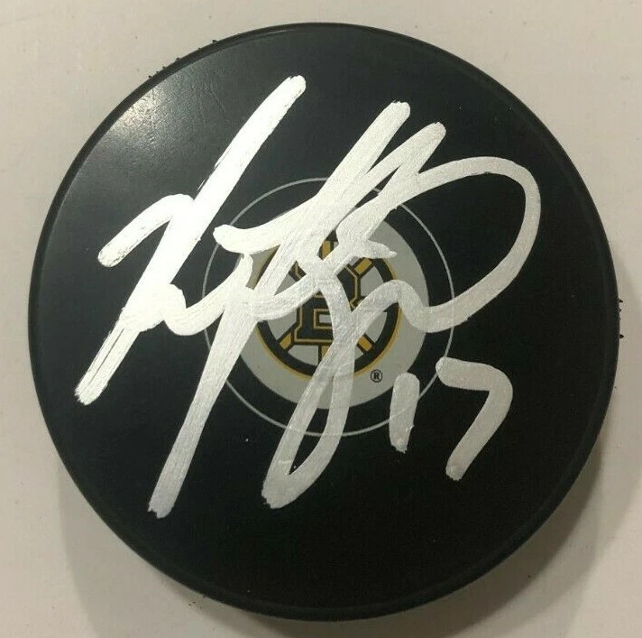 NICK FOLIGNO SIGNED BOSTON BRUINS HOCKEY PUCK W/ CASE COA