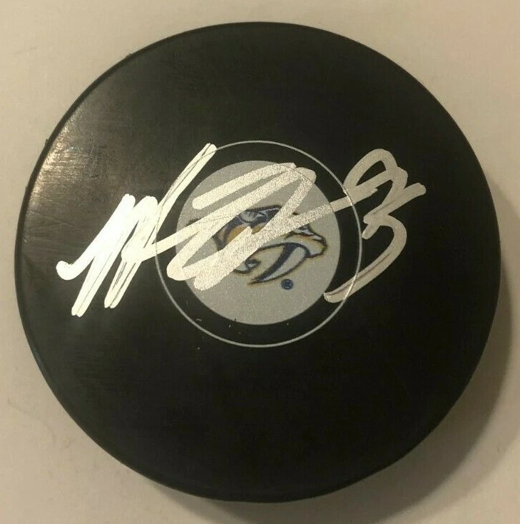 MATT DUCHENE SIGNED NASHVILLE PREDATORS HOCKEY PUCK W/ CASE COA