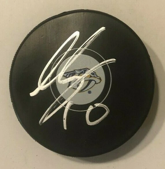 COLTON SISSONS SIGNED NASHVILLE PREDATORS HOCKEY PUCK W/ CASE COA