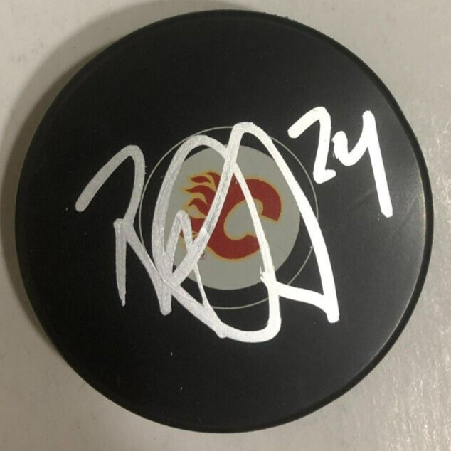 BRETT RITCHIE SIGNED AUTOGRAPHED CALGARY FLAMES HOCKEY PUCK W/ CASE COA