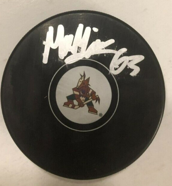 MATIAS MACCELLI SIGNED ARIZONA PHOENIX COYOTES HOCKEY PUCK W/ CASE COA