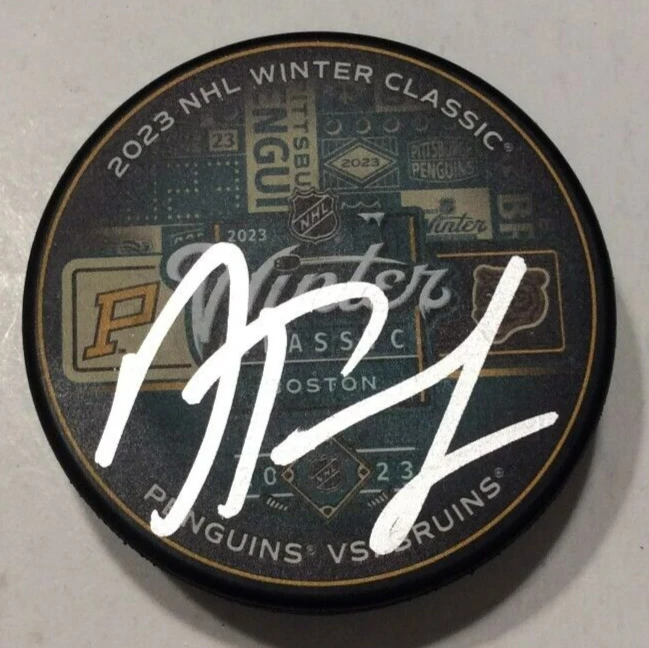 DEREK FORBORT SIGNED BOSTON BRUINS 2023 WINTER CLASSIC HOCKEY PUCK W/ CASE COA