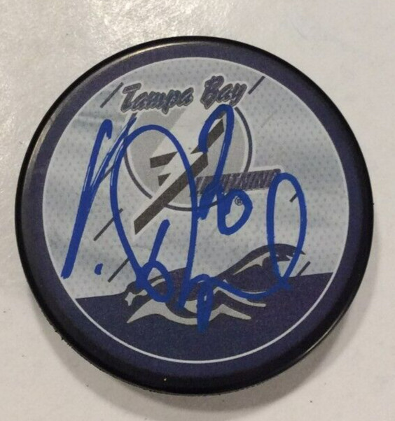 VINNY VACLAV PROSPAL SIGNED TAMPA BAY LIGHTNING HOCKEY PUCK W/ CASE COA