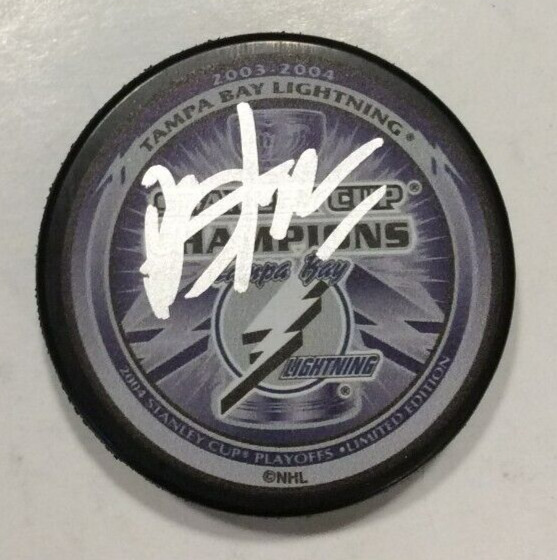 DAN BOYLE SIGNED TAMPA BAY LIGHTNING 2004 STANLEY CUP HOCKEY PUCK W/ CASE COA