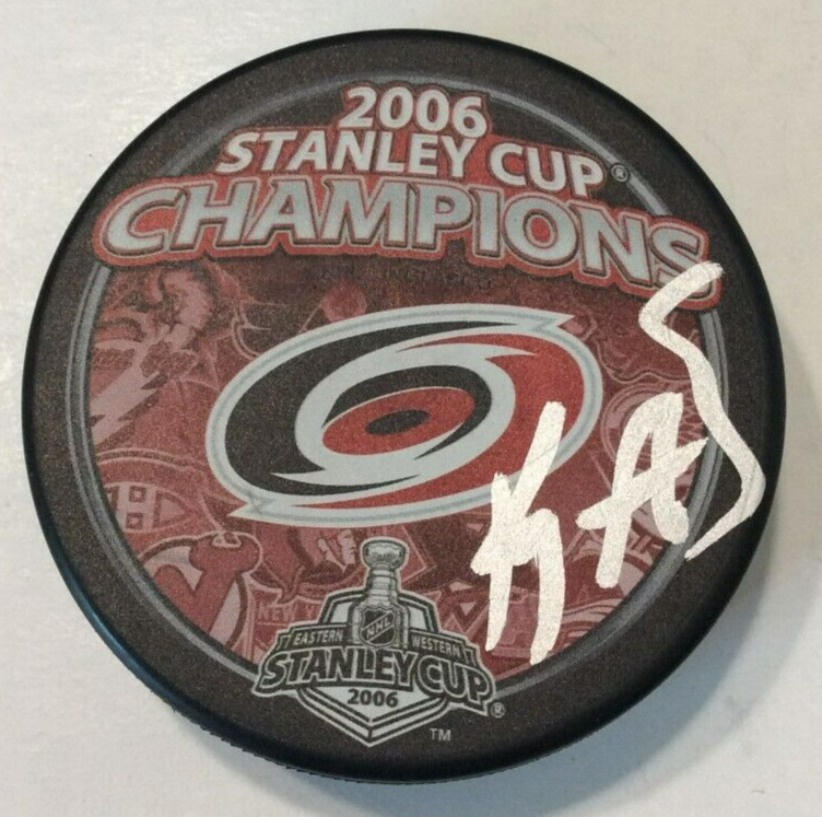 KEVYN ADAMS SIGNED CAROLINA HURRICANES 2006 STANLEY CUP PUCK W/ CASE COA