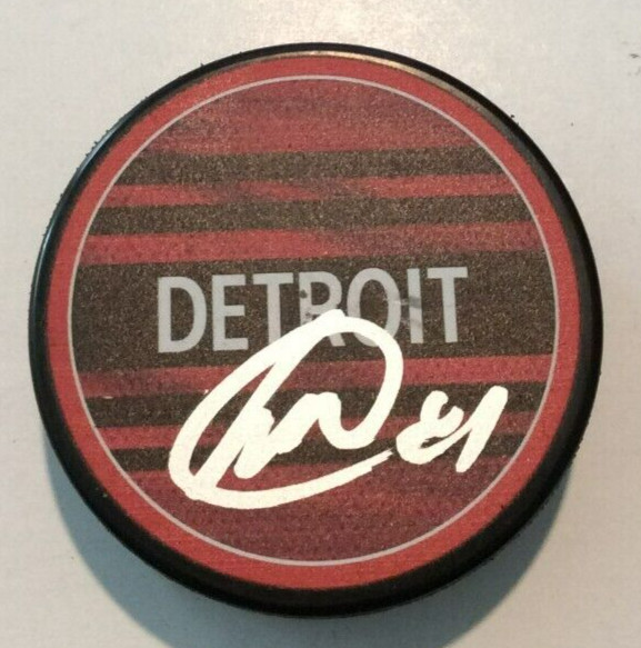 DOMINIK KUBALIK SIGNED DETROIT RED WINGS HOCKEY PUCK W/ CASE COA
