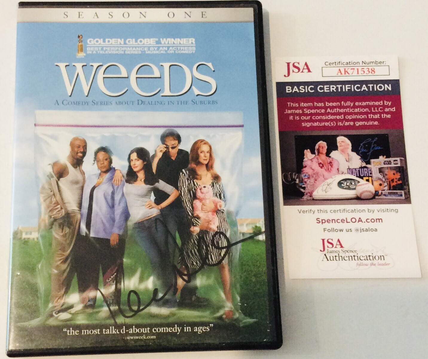 KEVIN NEALON SIGNED WEEDS TV SHOW THE FIRST SEASON DVD COVER + DVD JSA COA