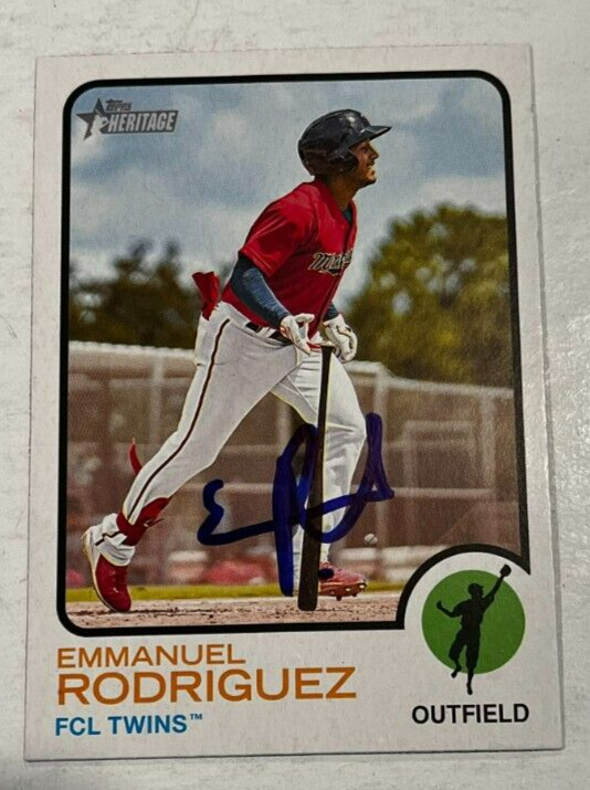 EMMANUEL RODRIGUEZ SIGNED 2022 TOPPS HERITAGE MINOR LEAGUE BASEBALL CARD AUTO