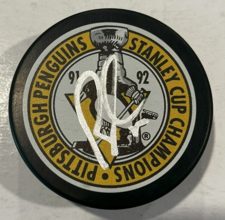 RICK TOCCHET SIGNED PITTSBURGH PENGUINS 1992 STANLEY CUP HOCKEY PUCK W/ CASE COA