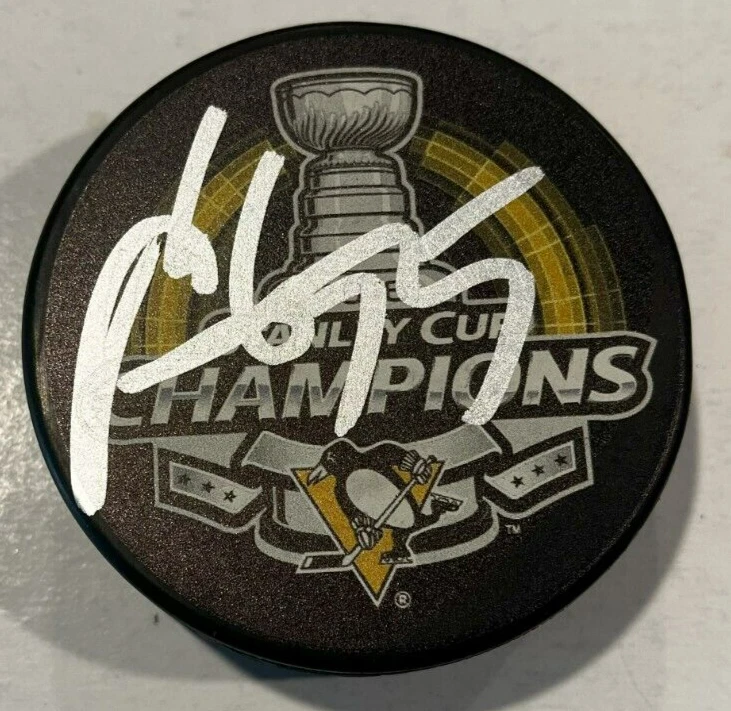 SERGEI GONCHAR SIGNED PITTSBURGH PENGUINS 2016 STANLEY CUP PUCK W/ CASE COA