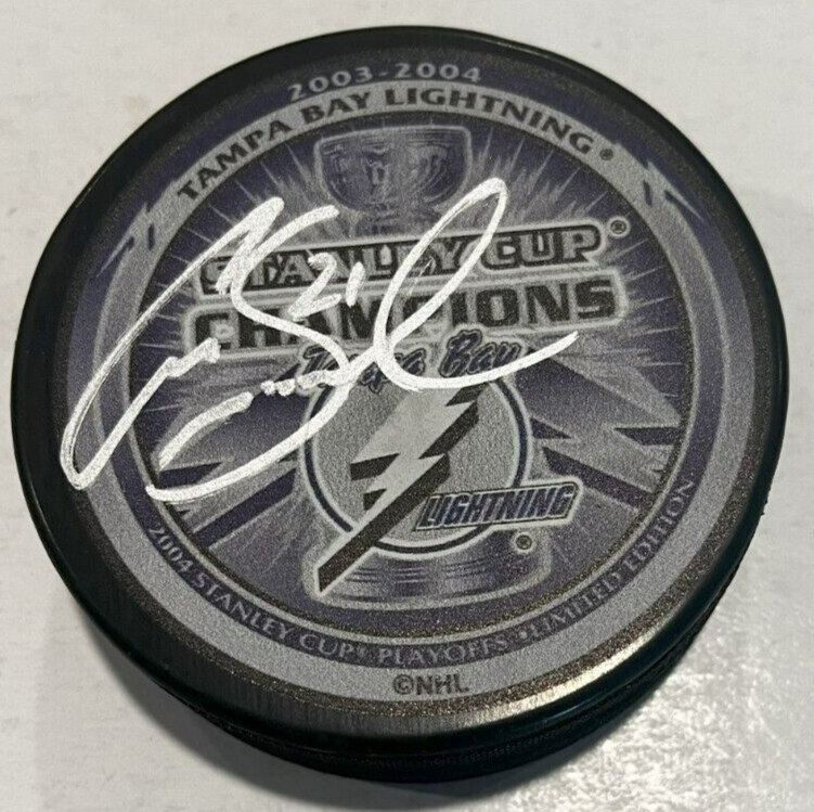 CORY SARICH SIGNED TAMPA BAY LIGHTNING 2004 STANLEY CUP HOCKEY PUCK W/ CASE COA