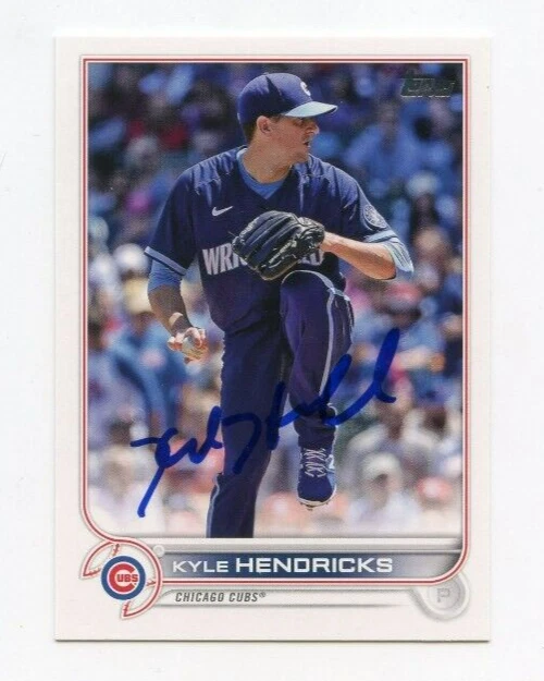 KYLE HENDRICKS SIGNED 2022 TOPPS BASEBALL CARD AUTO