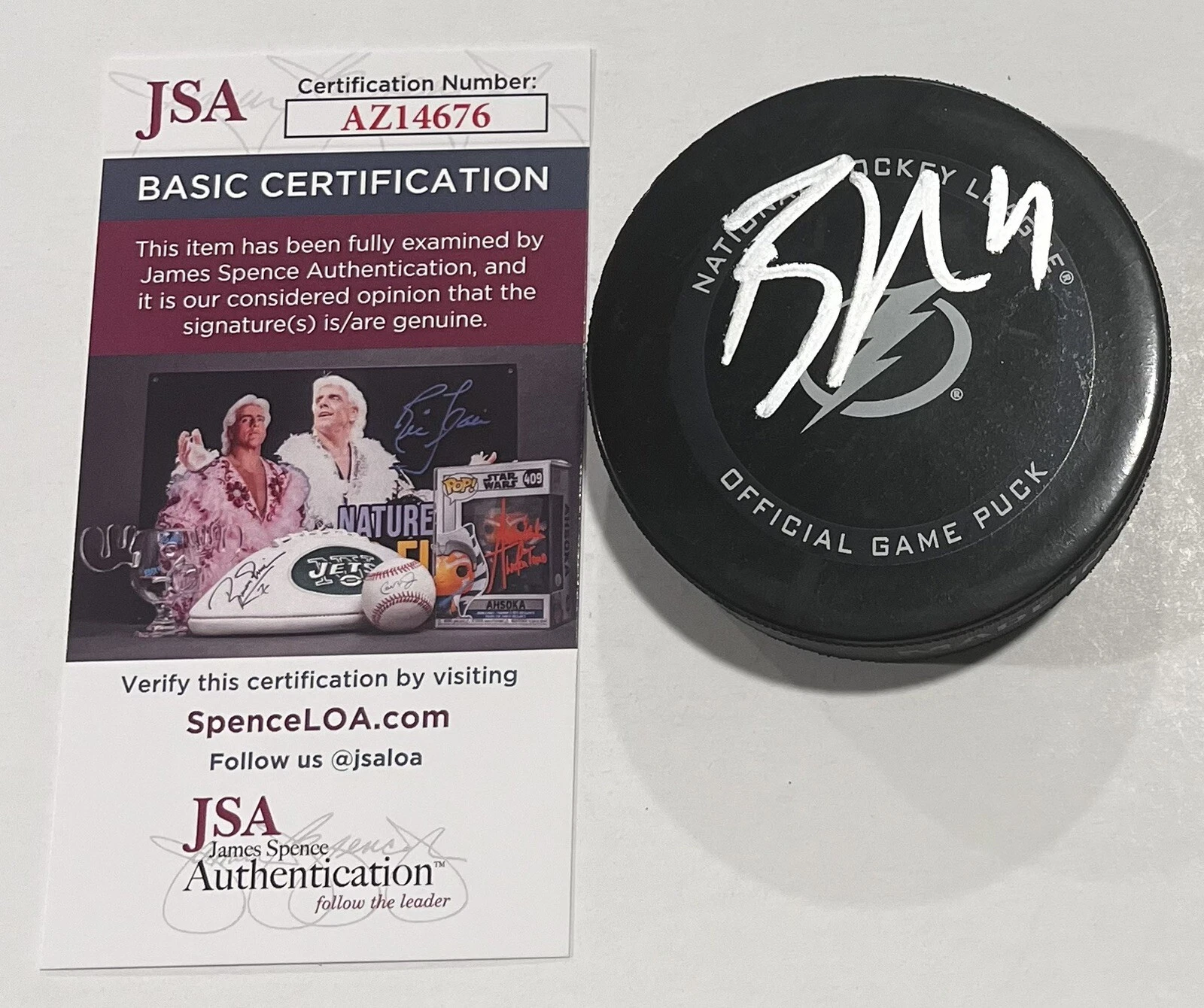 BRAYDEN POINT SIGNED TAMPA BAY LIGHTNING OFFICIAL GAME PUCK W/ CASE JSA COA