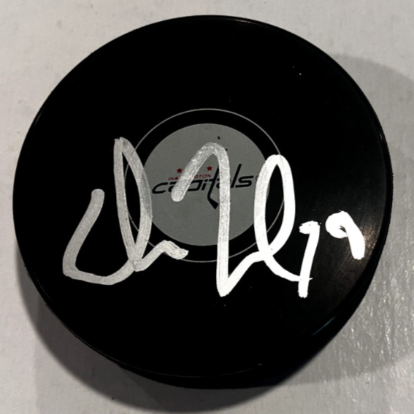 CHARLIE LINDGREN SIGNED WASHINGTON CAPITALS HOCKEY PUCK W/ CASE COA