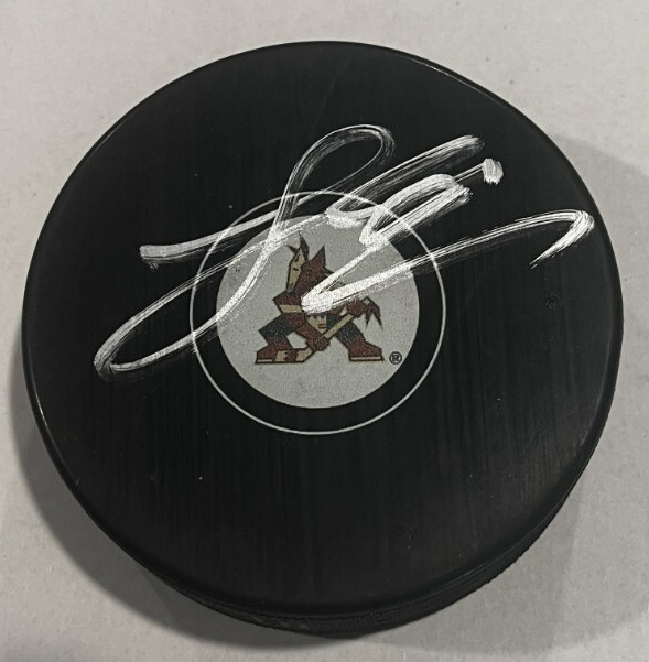 LOGAN COOLEY SIGNED PHOENIX ARIZONA COYOTES HOCKEY PUCK W/ CASE COA