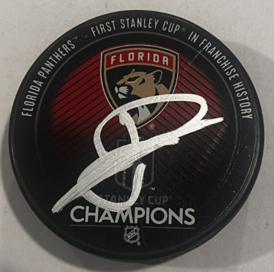TUOMO RUUTU SIGNED FLORIDA PANTHERS 2024 STANLEY CUP HOCKEY PUCK W/ CASE COA