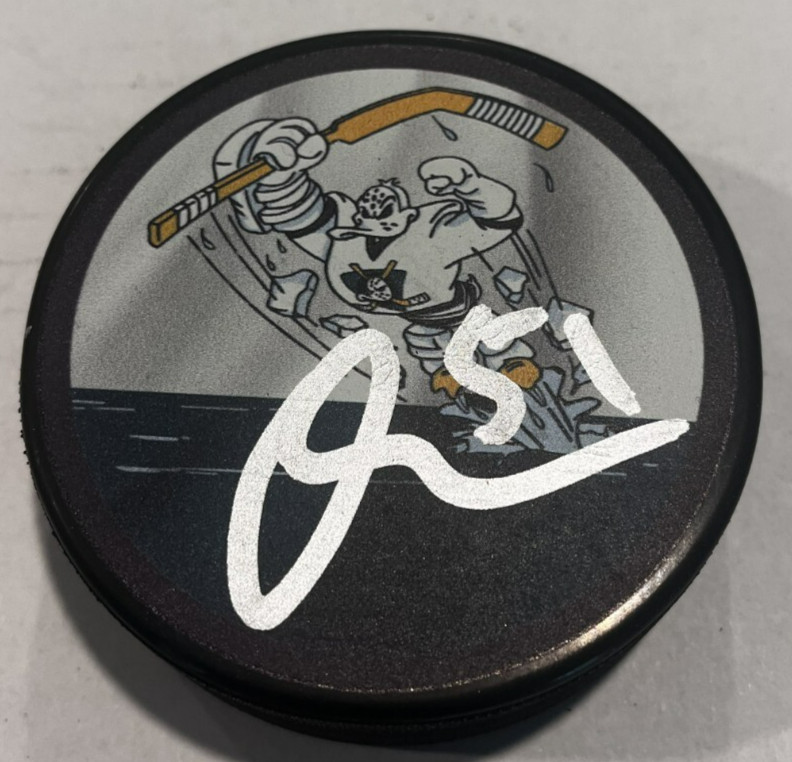 OLEN ZELLWEGER SIGNED ANAHEIM DUCKS HOCKEY PUCK W/ CASE COA