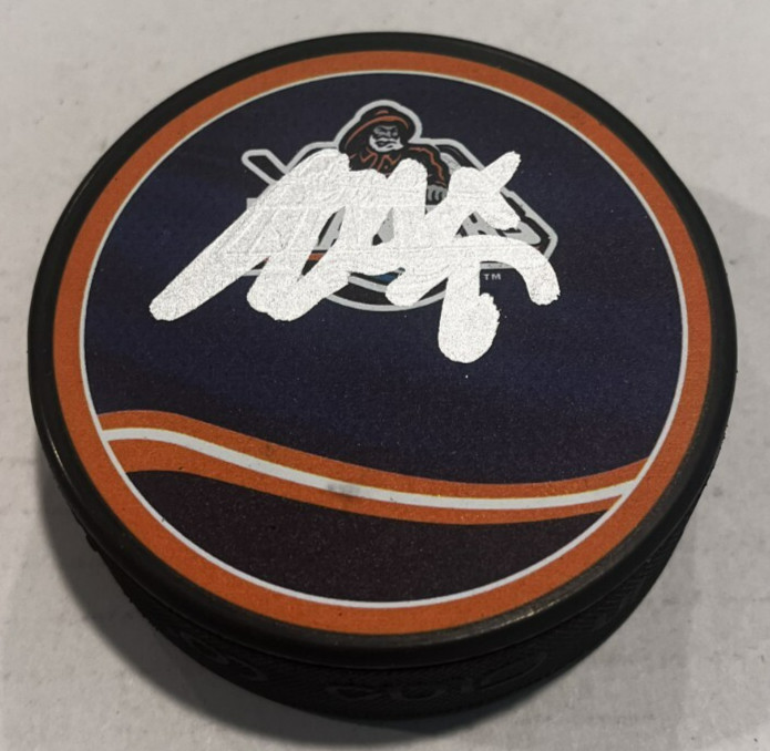 ANDERS LEE SIGNED NEW YORK ISLANDERS HOCKEY PUCK W/ CASE COA