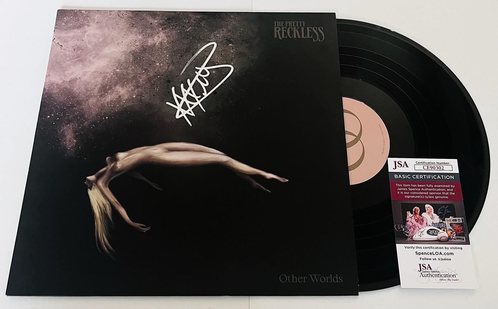 TAYLOR MOMSEN SIGNED THE PRETTY RECKLESS OTHER WORLDS VINYL RECORD ALBUM JSA COA