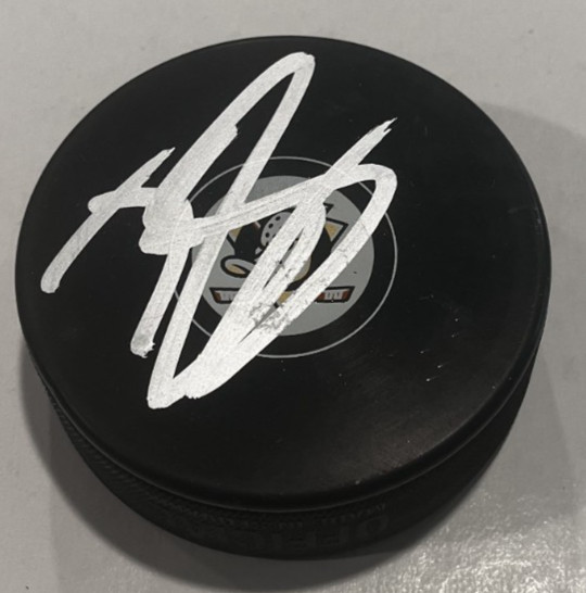 BECKETT SENNECKE SIGNED ANAHEIM DUCKS HOCKEY PUCK W/ CASE COA