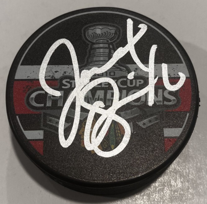 JOEL QUENNEVILLE SIGNED CHICAGO BLACKHAWKS 2010 STANLEY CUP PUCK W/ CASE COA