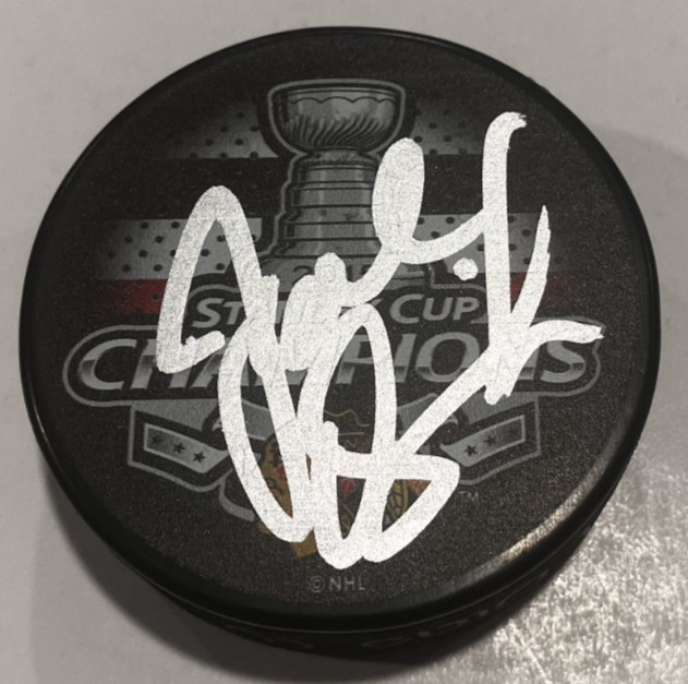 JOEL QUENNEVILLE SIGNED CHICAGO BLACKHAWKS 2015 STANLEY CUP PUCK W/ CASE COA