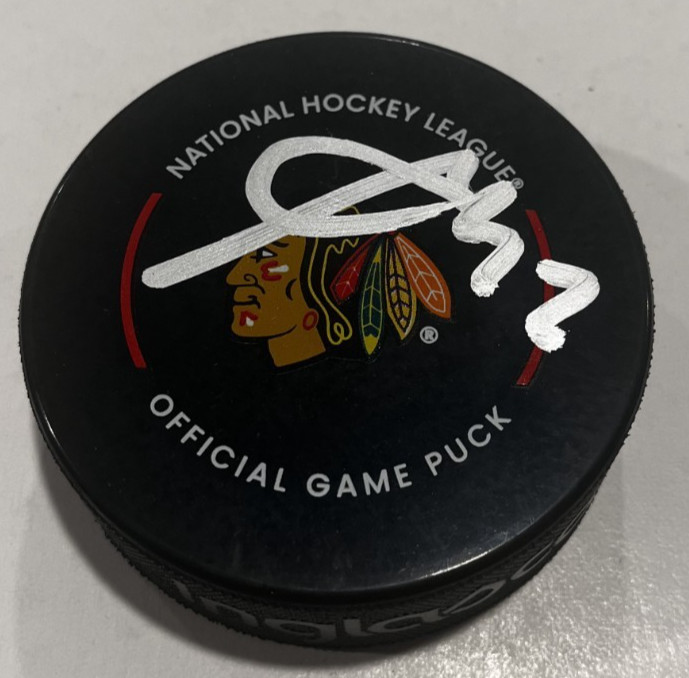 ALEX VLASIC SIGNED CHICAGO BLACKHAWKS OFFICIAL GAME HOCKEY PUCK W/ CASE COA