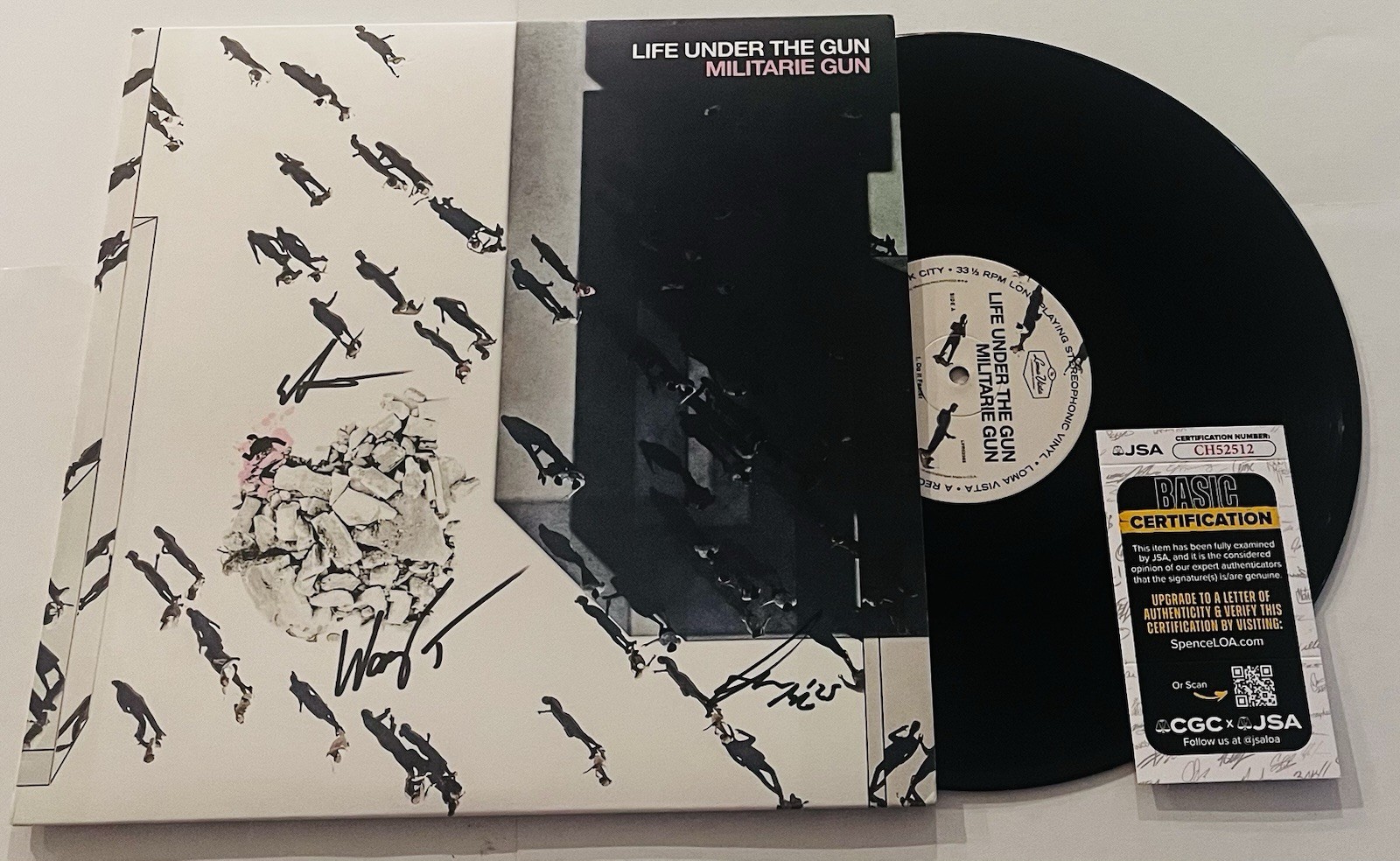 MILITARIE GUN SIGNED LIFE UNDER THE GUN LP VINYL RECORD ALBUM IAN +2 JSA COA