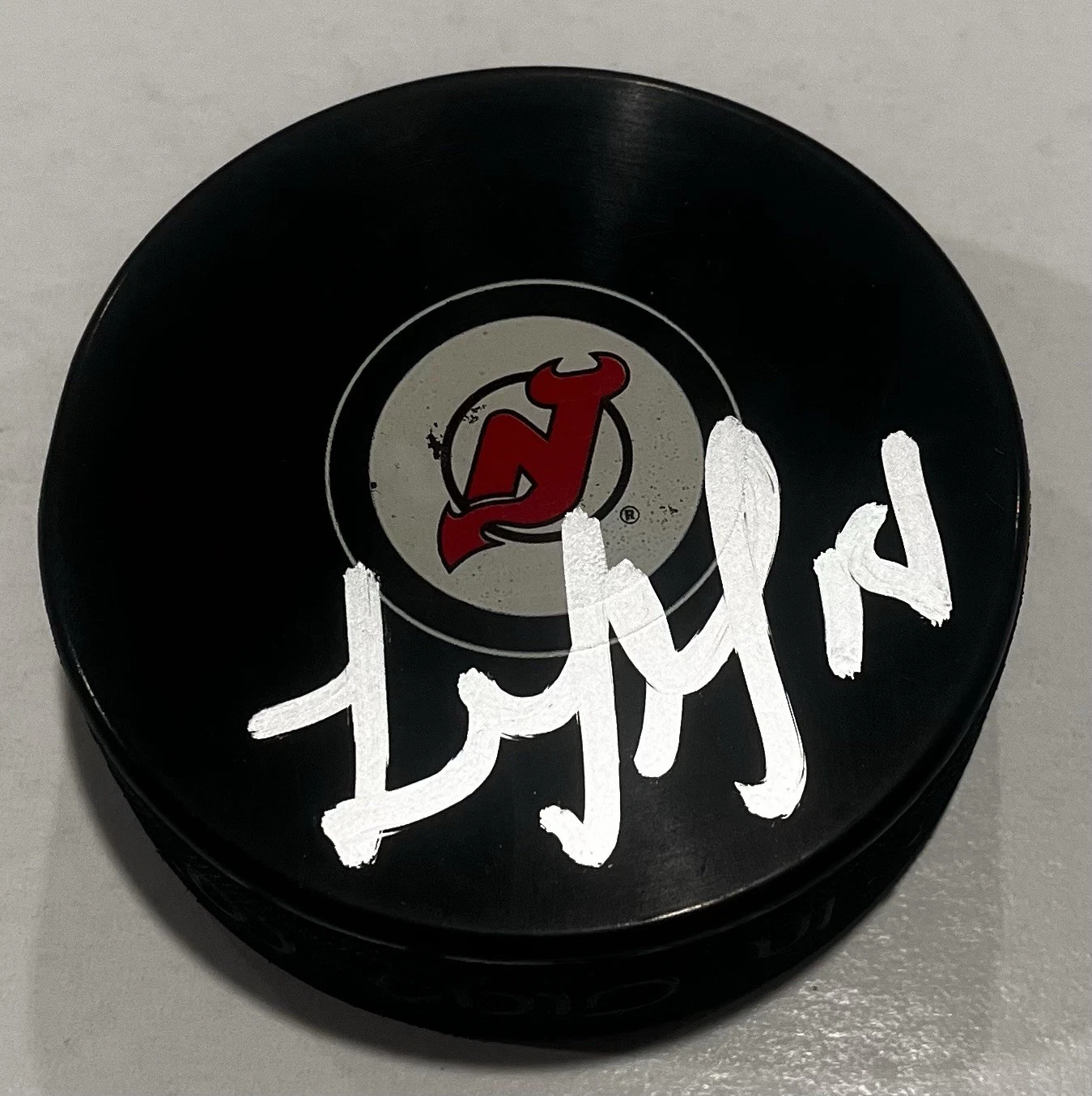 LUKE GLENDENING SIGNED NEW JERSEY DEVILS HOCKEY PUCK W/ CASE COA