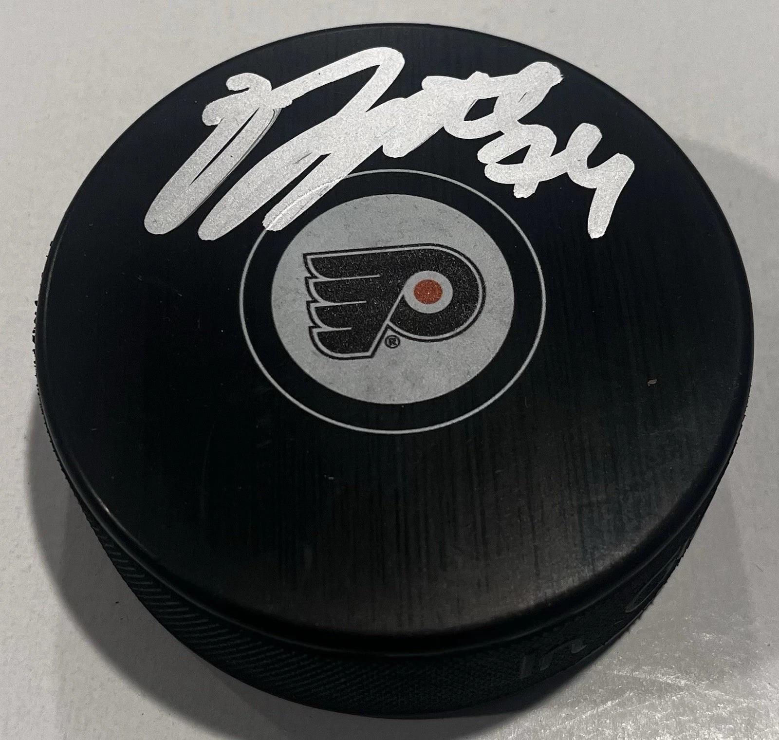 OWEN TIPPETT SIGNED PHILADELPHIA FLYERS HOCKEY PUCK W/ CASE COA