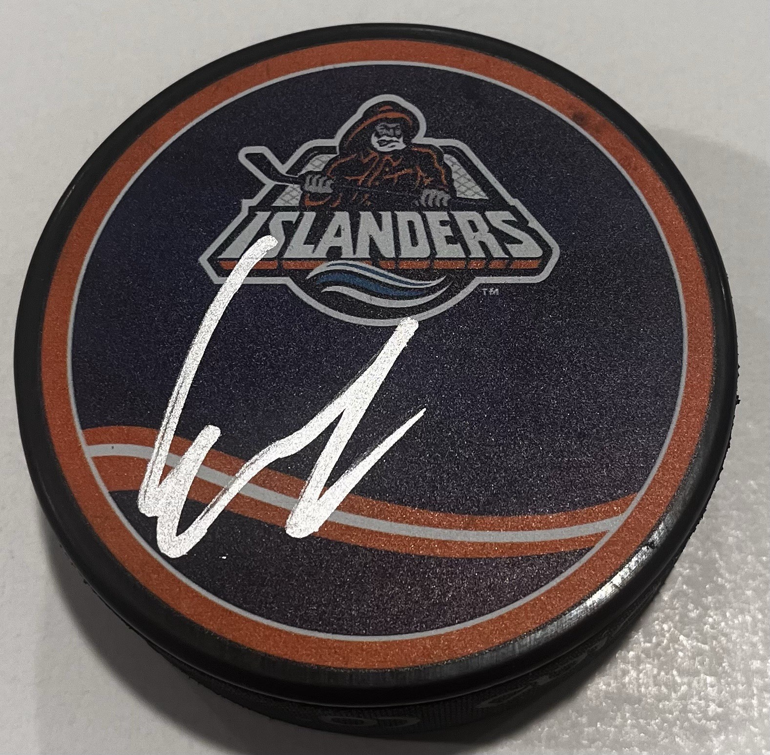 EMIL HEINEMAN SIGNED NEW YORK ISLANDERS HOCKEY PUCK W/ CASE COA