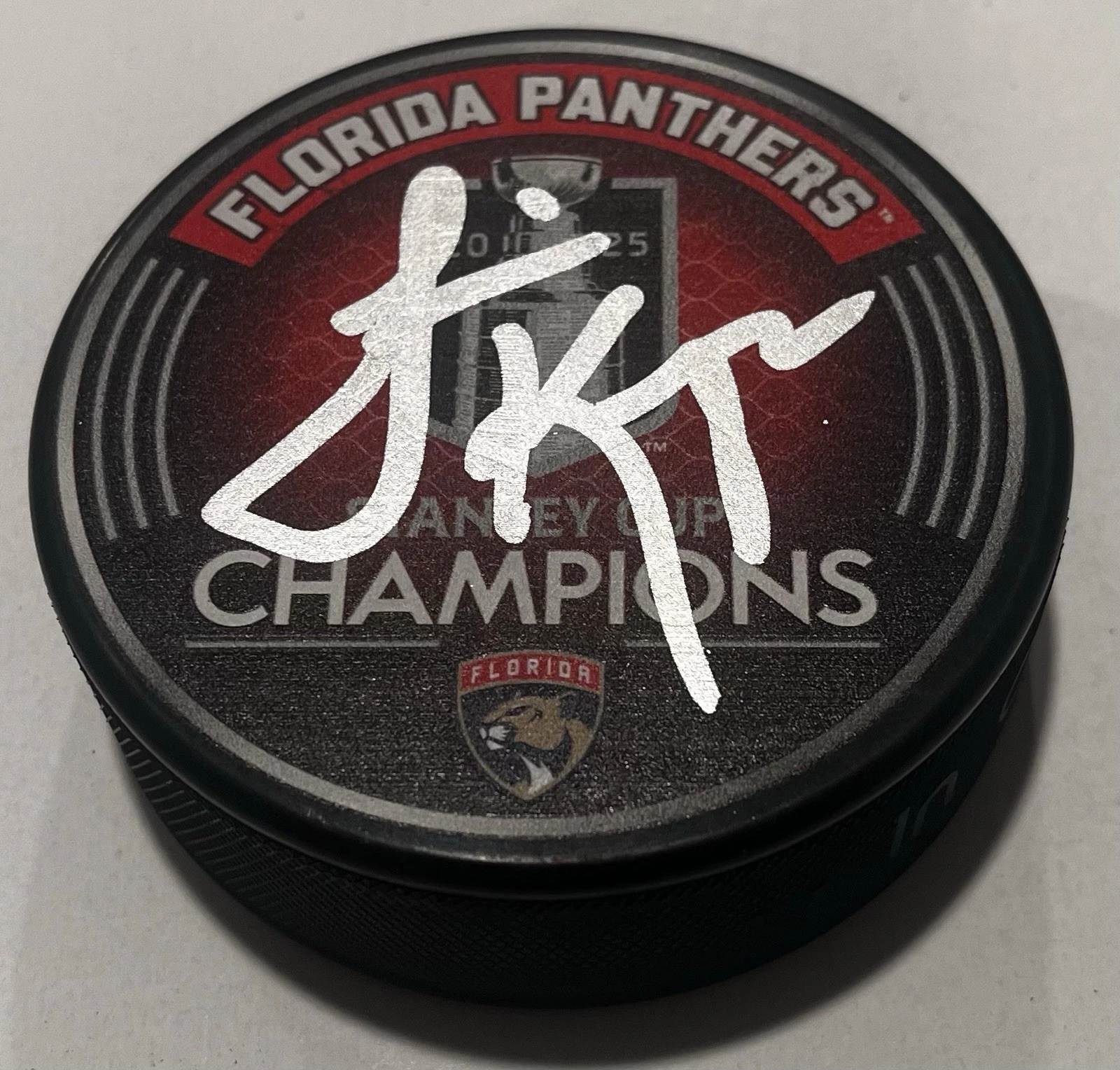 JAMIE KOMPON SIGNED FLORIDA PANTHERS 2025 STANLEY CUP HOCKEY PUCK W/ CASE COA
