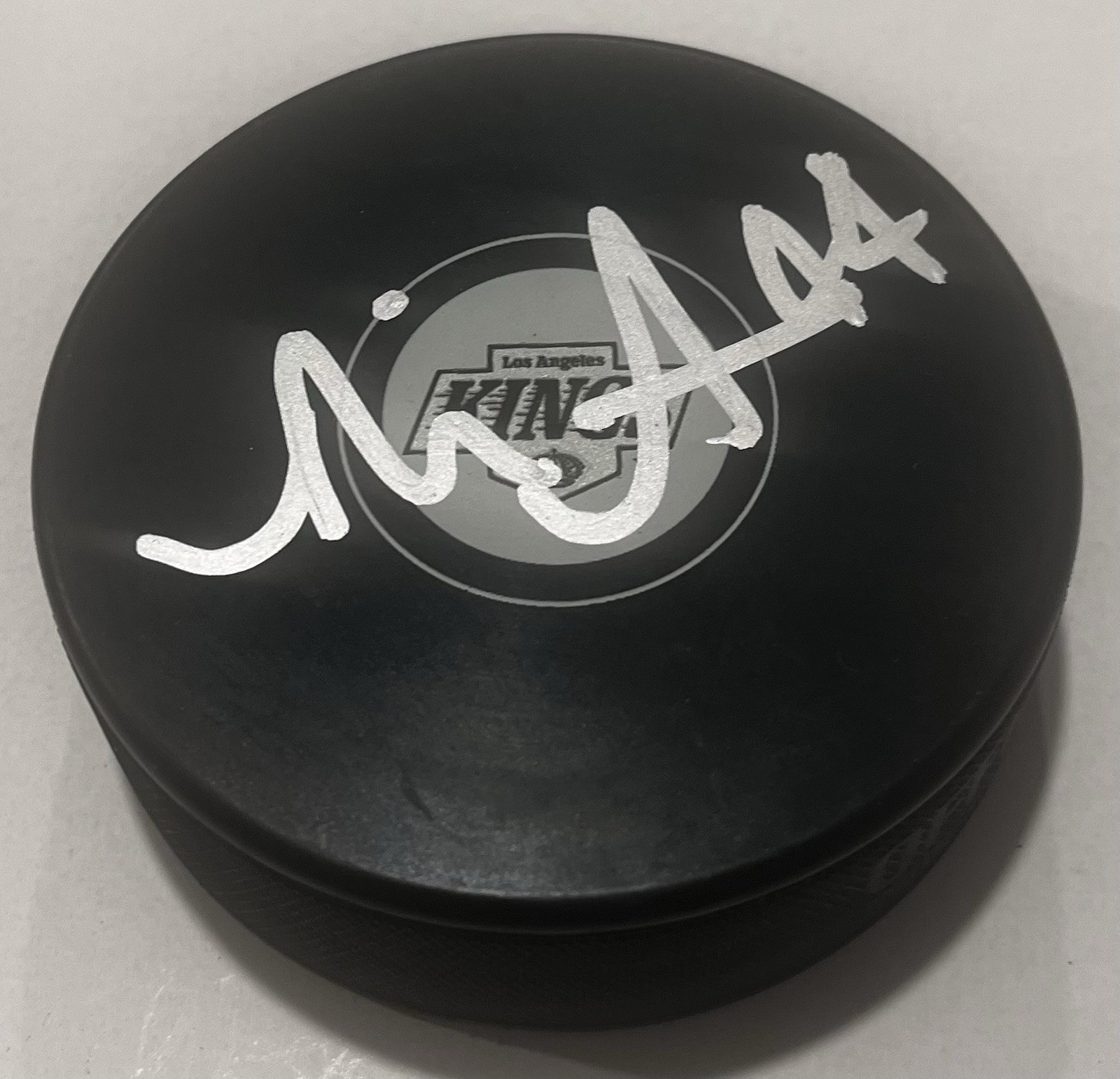 MIKEY ANDERSON SIGNED LOS ANGELES KINGS HOCKEY PUCK W/ CASE COA