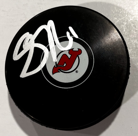 STEFAN NOESEN SIGNED NEW JERSEY DEVILS HOCKEY PUCK W/ CASE COA