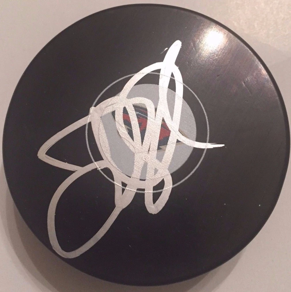 DEVAN DUBNYK SIGNED MINNESOTA WILD PUCK W/CASE COA
