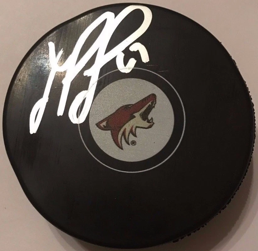LAWSON CROUSE SIGNED ARIZONA COYOTES PUCK W/CASE COA