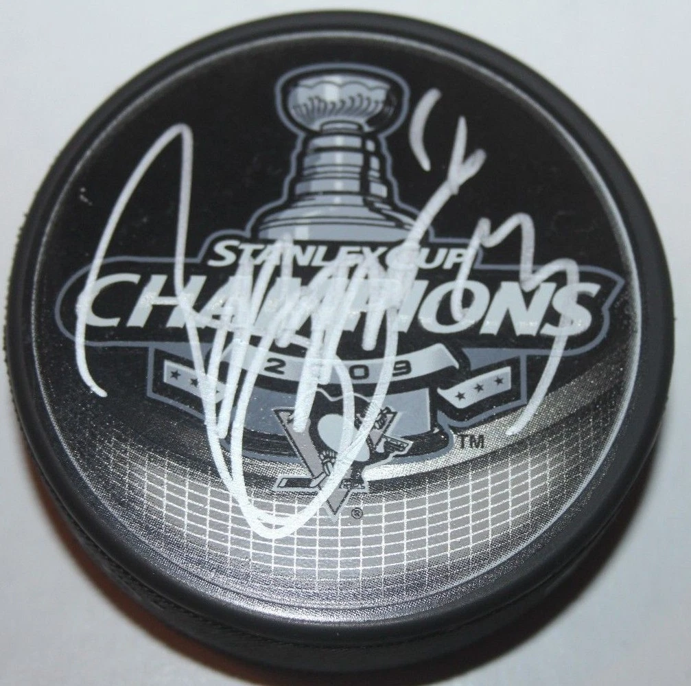BRIAN GUERIN SIGNED PITTSBURGH PENGUINS STANLEY CUP PUCK W/ CASE COA