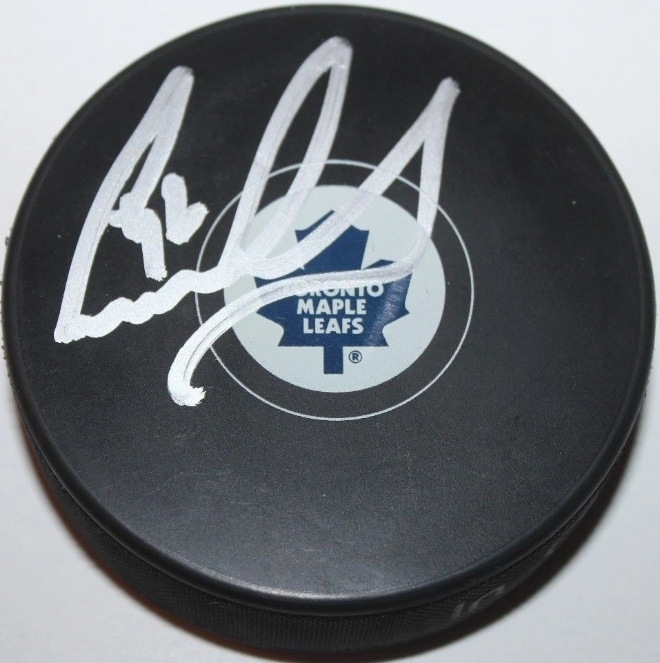 LEO KOMAROV SIGNED TORONTO MAPLE LEAFS HOCKEY PUCK W/CASE COA