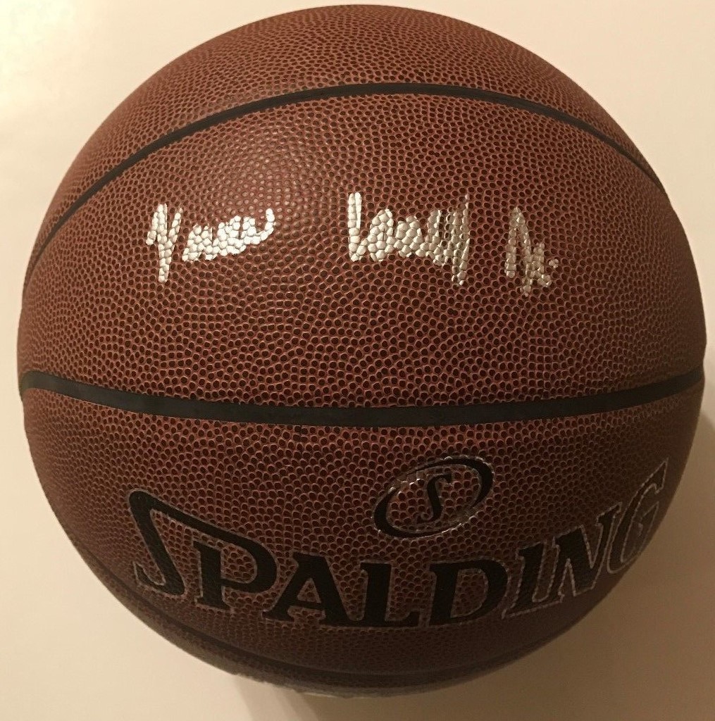 VERNON CAREY JR SIGNED SPALDING NBA BASKETBALL CHARLOTTE HORNETS PROOF COA
