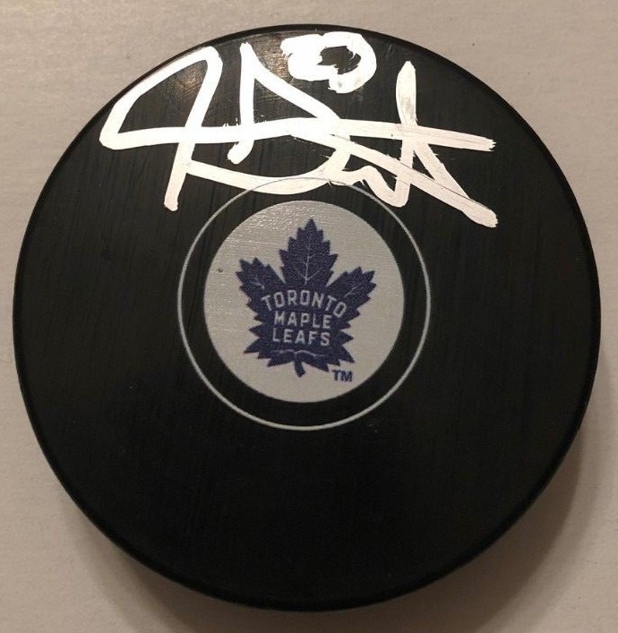 TRAVIS DERMOTT SIGNED TORONTO MAPLE LEAFS PUCK W/CASE COA