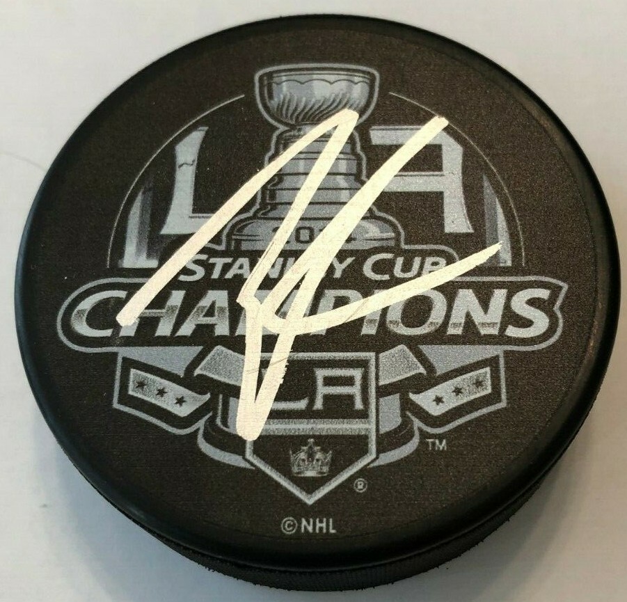 TANNER PEARSON SIGNED LOS ANGELES KINGS 2014 STANLEY CUP PUCK W/CASE COA