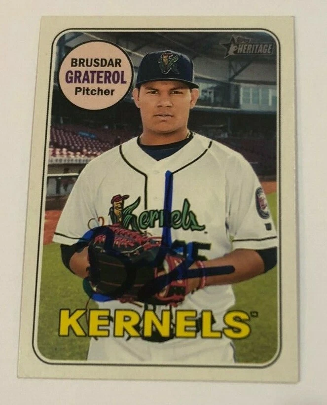 BRUSDAR GRATEROL SIGNED 2018 TOPPS HERITAGE MINORS ROOKIE CARD AUTO
