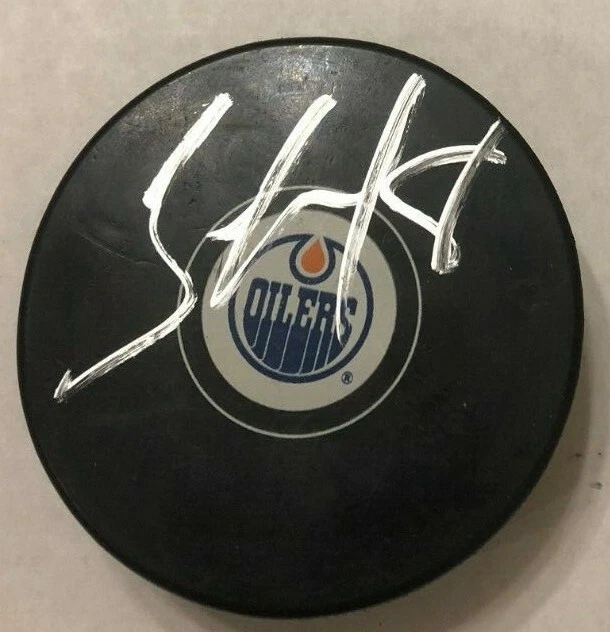 JAMES NEAL SIGNED EDMONTON OILERS HOCKEY PUCK W/ CASE COA