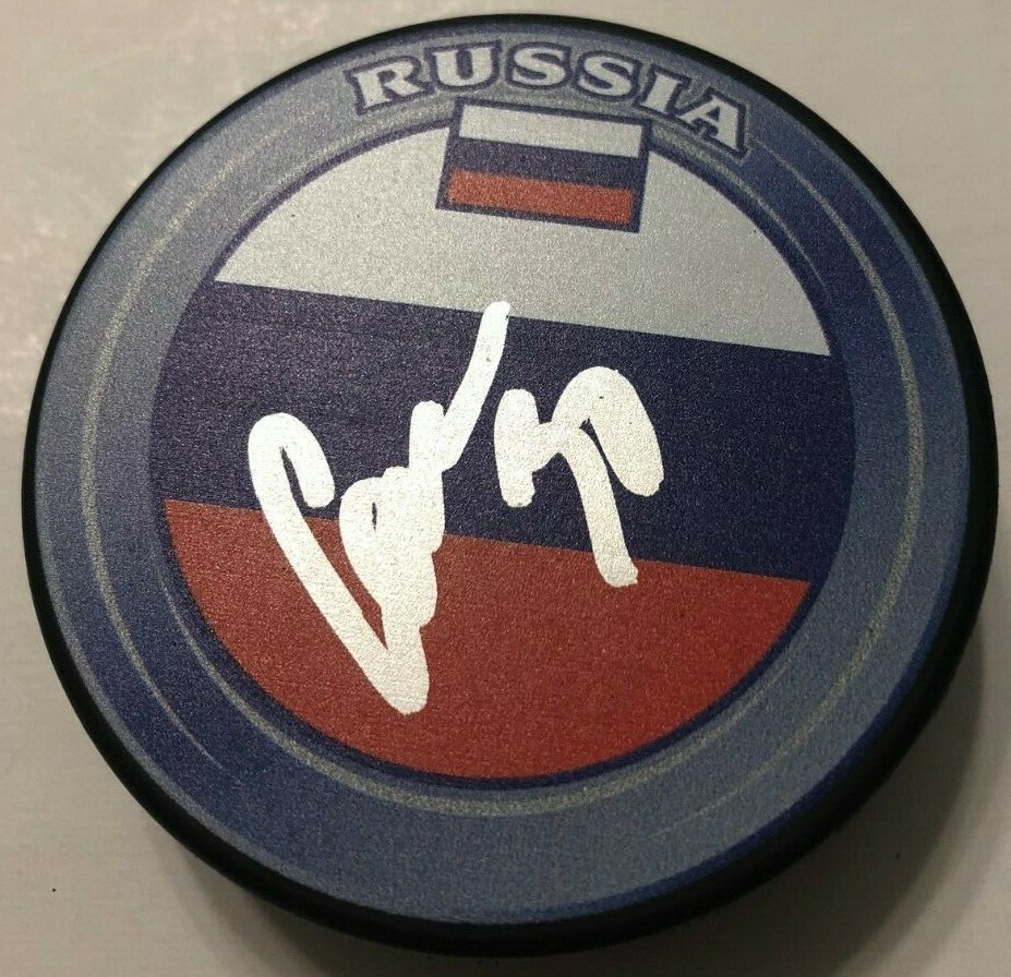 ILYA SAMSONOV SIGNED RUSSIA HOCKEY PUCK W/ CASE TORONTO MAPLE LEAFS CAPITALS COA