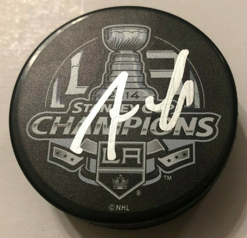 TREVOR LEWIS SIGNED 2014 LOS ANGELES KINGS STANLEY CUP PUCK W/ CASE COA